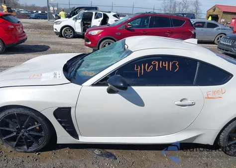 2024 Toyota Gr86 Premium из США, поврежденный, VIN JF1ZNBE17R8753079